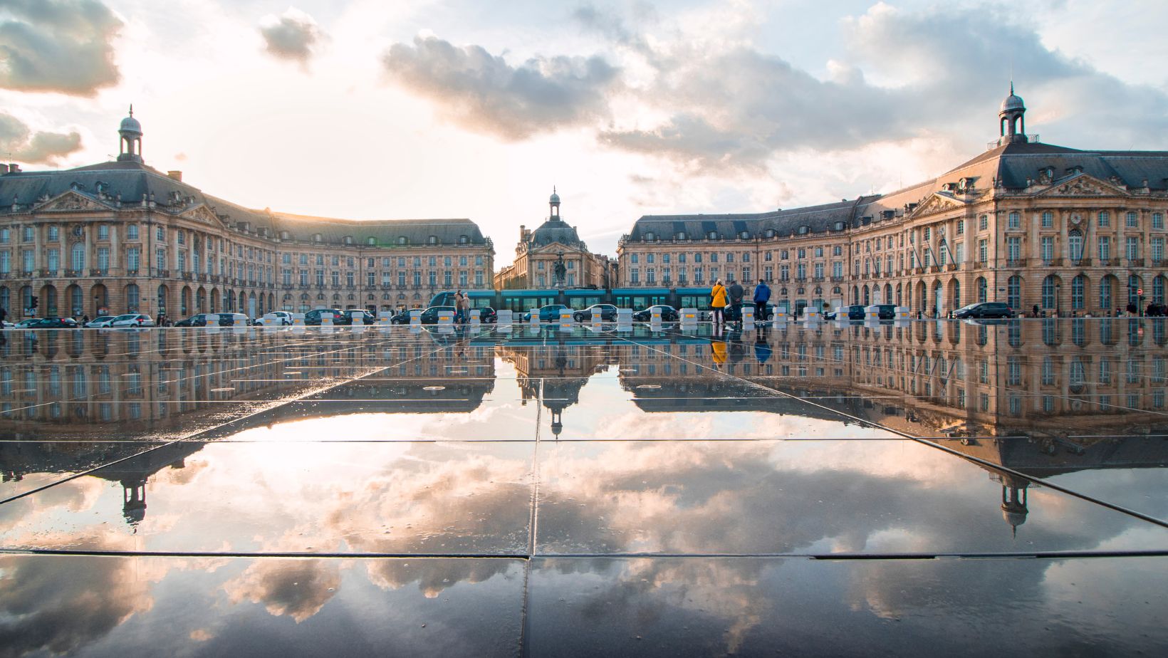 Miroir d’eau place de la Bourse a Bordeaux