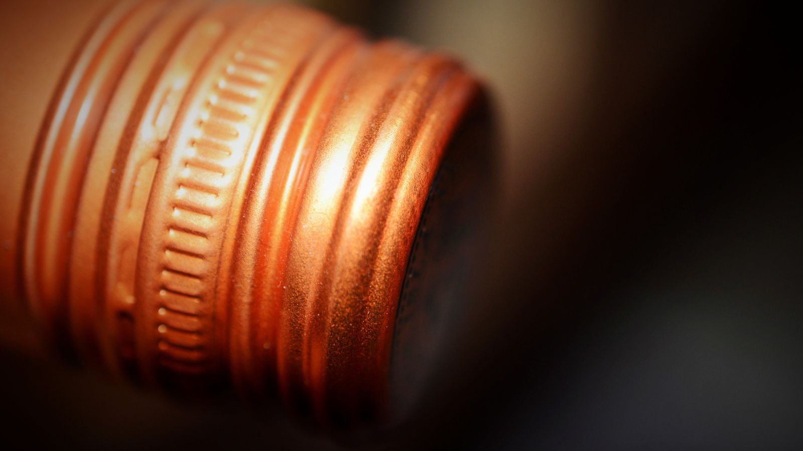 Bouche à vis rouge orangé